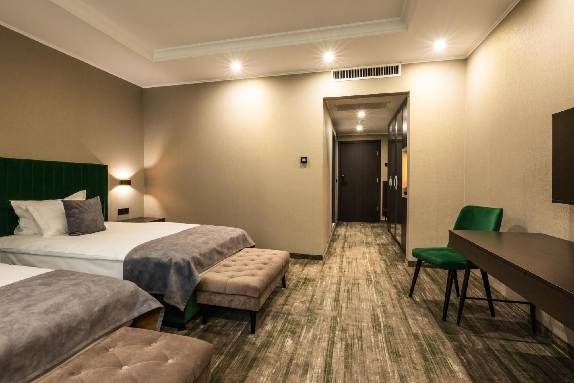 Empire Balneo & Spa Hotel Хисаря Экстерьер фото